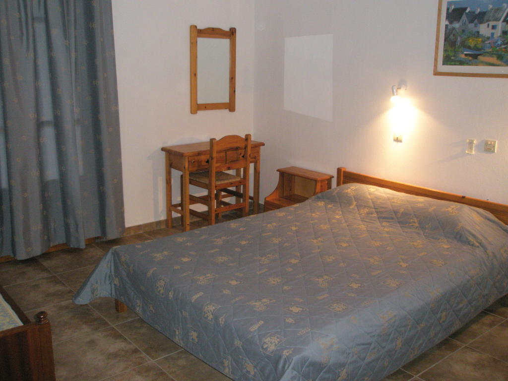 Guesthouse Christos Skopelos Town Exterior foto