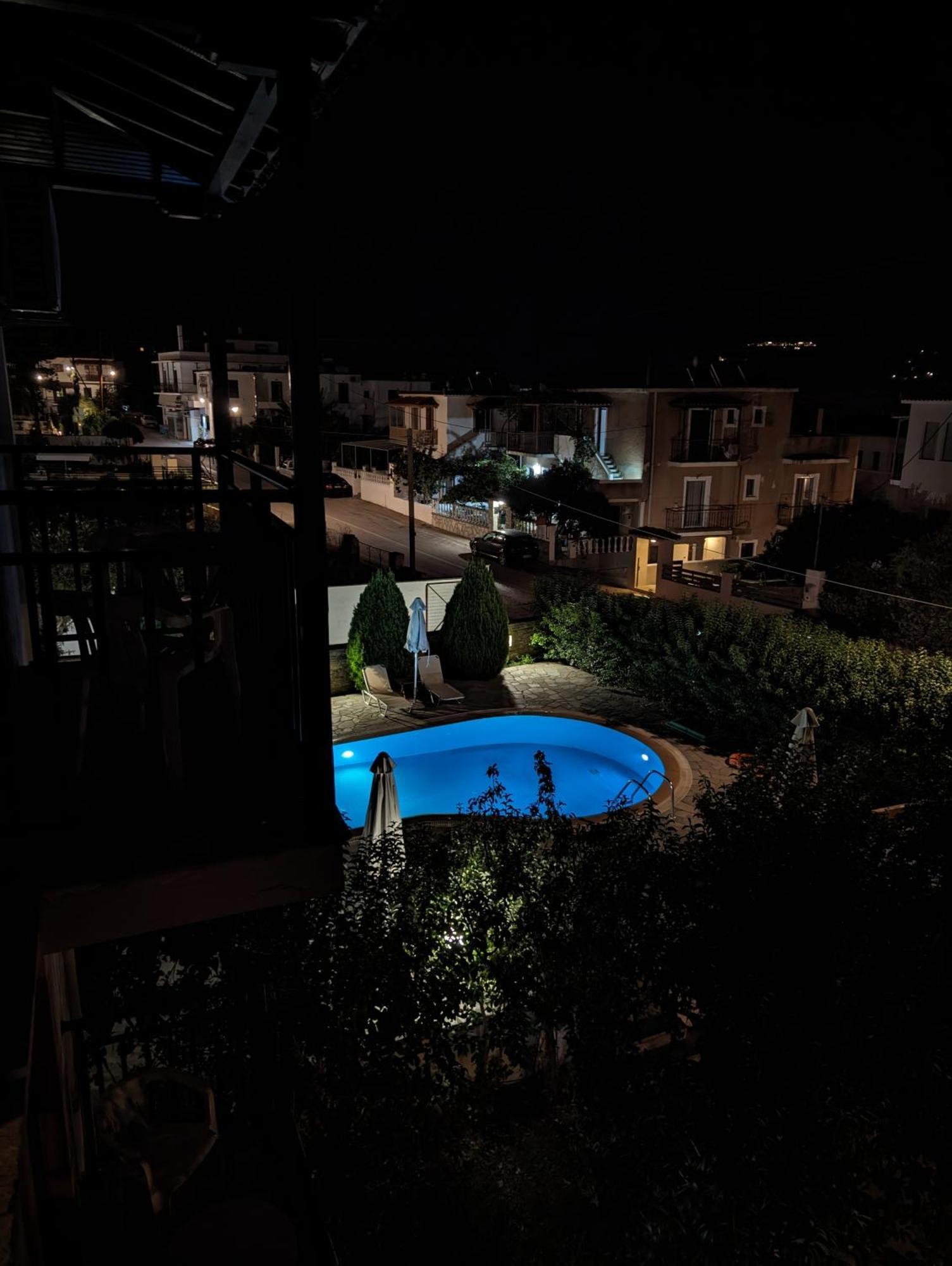 Guesthouse Christos Skopelos Town Exterior foto
