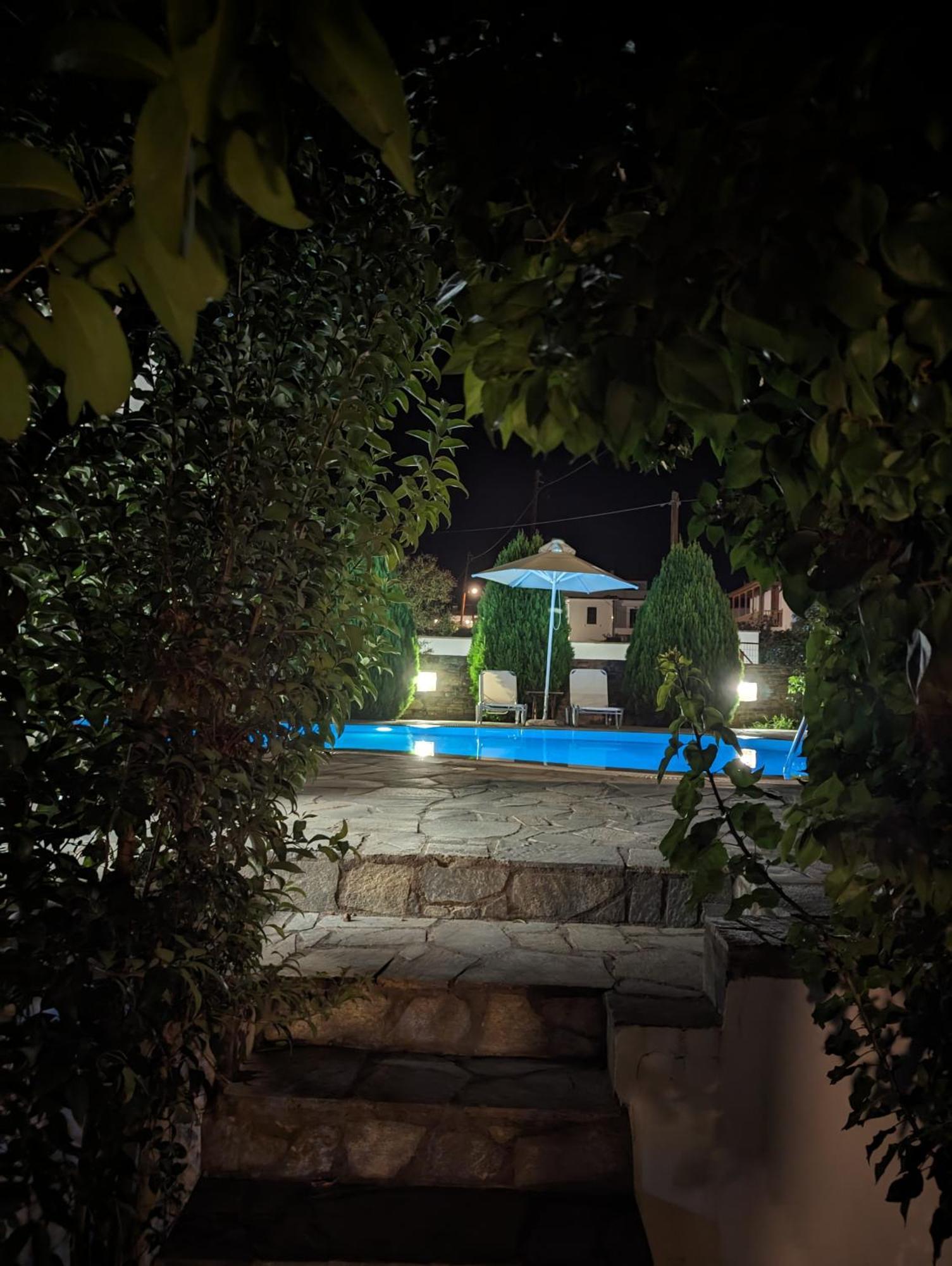 Guesthouse Christos Skopelos Town Exterior foto