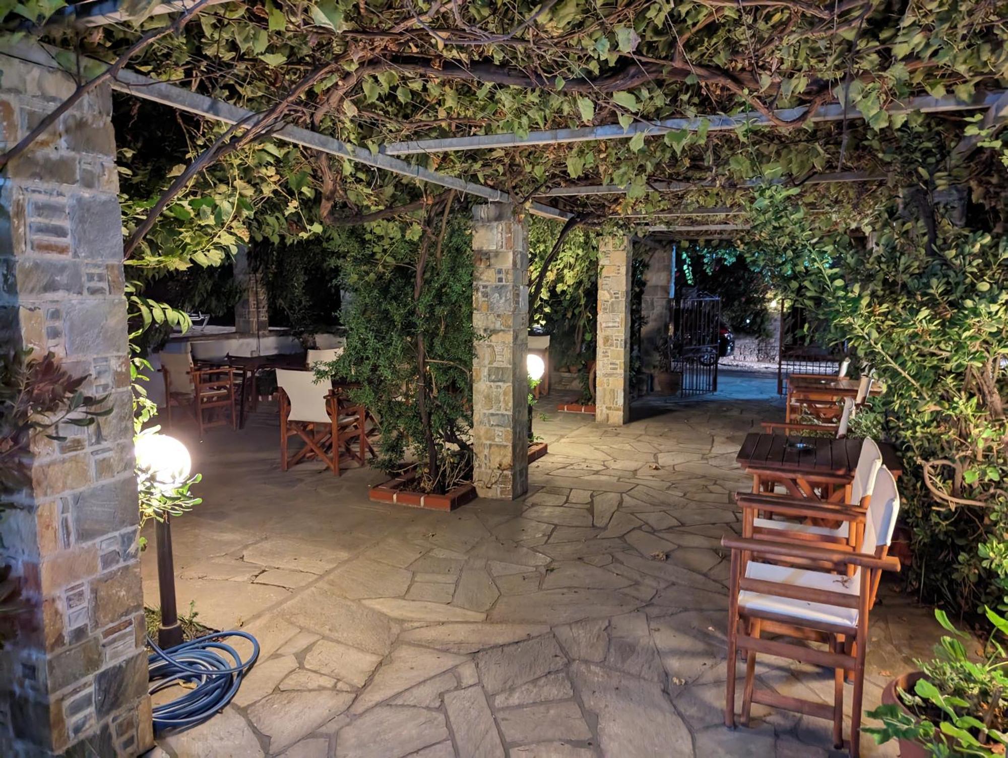 Guesthouse Christos Skopelos Town Exterior foto