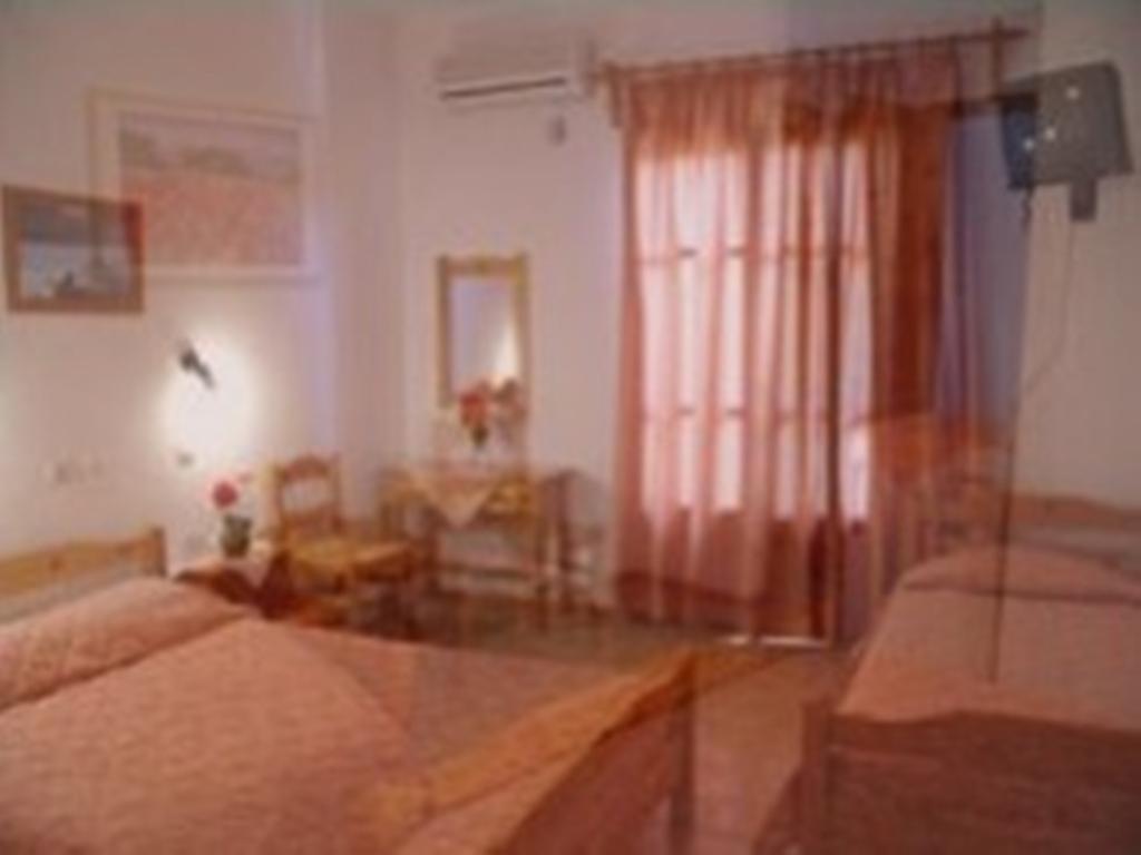 Guesthouse Christos Skopelos Town Quarto foto